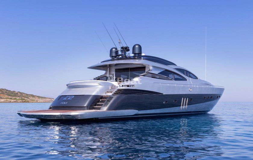 Яхта моторная Першинг