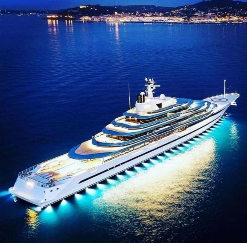 Яхта Epiphany 130m