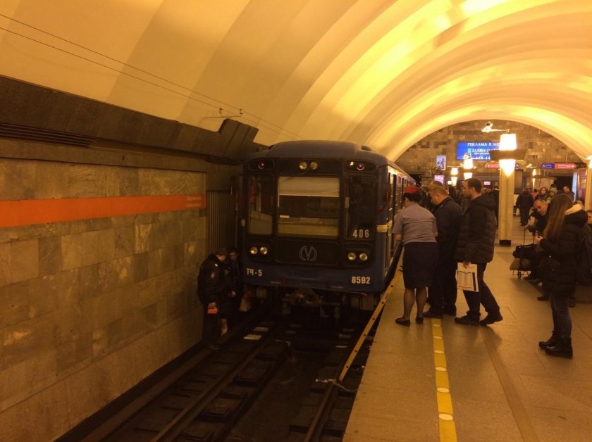 Станция метро Ладожская Санкт-Петербург