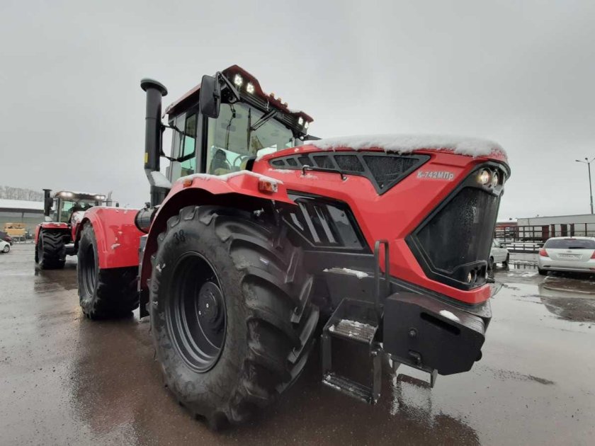 К742м Кировец