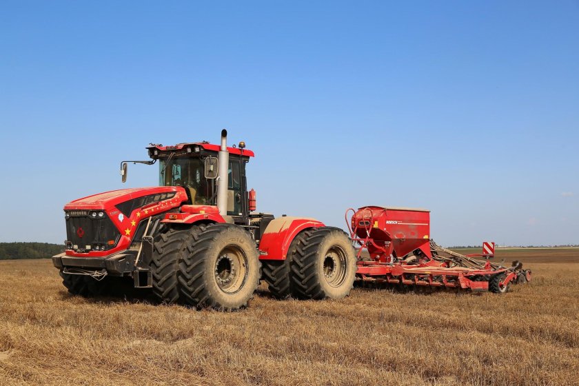 Кировец к 742