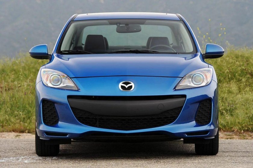 Мазда 3 2012