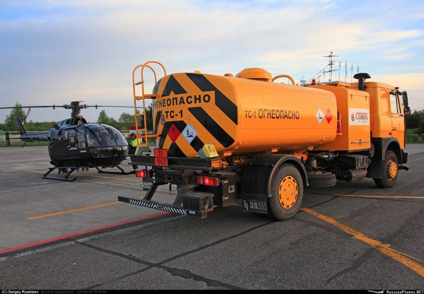 Топливозаправщик ТЗА-22