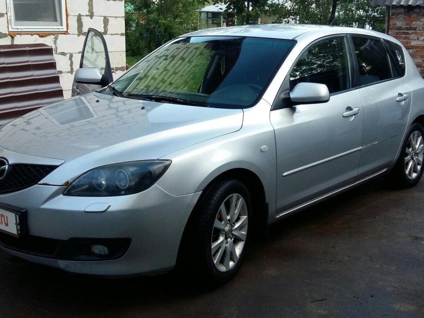 Mazda 3 BK серебристая
