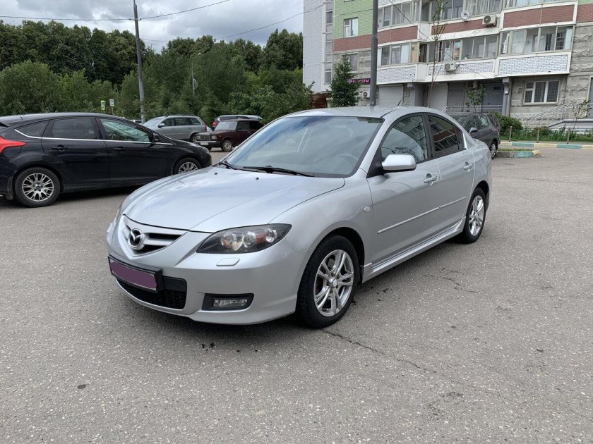Мазда 3 2008 года серая