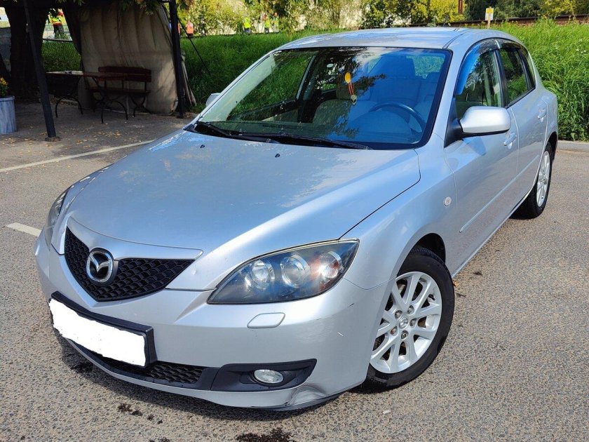 Мазда 3 2008 золотистая