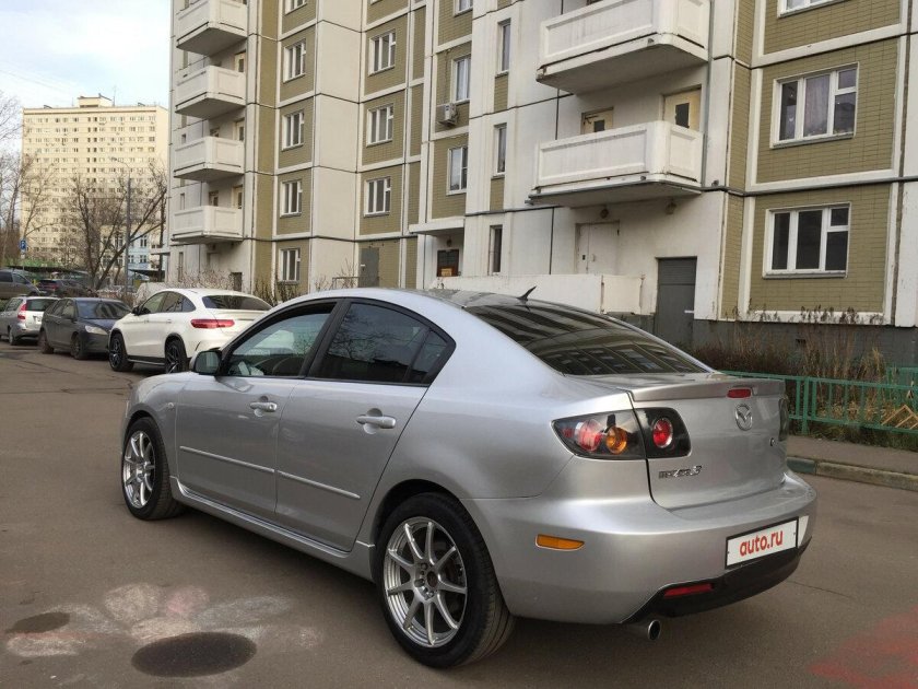 Мазда 3 BK серебристая