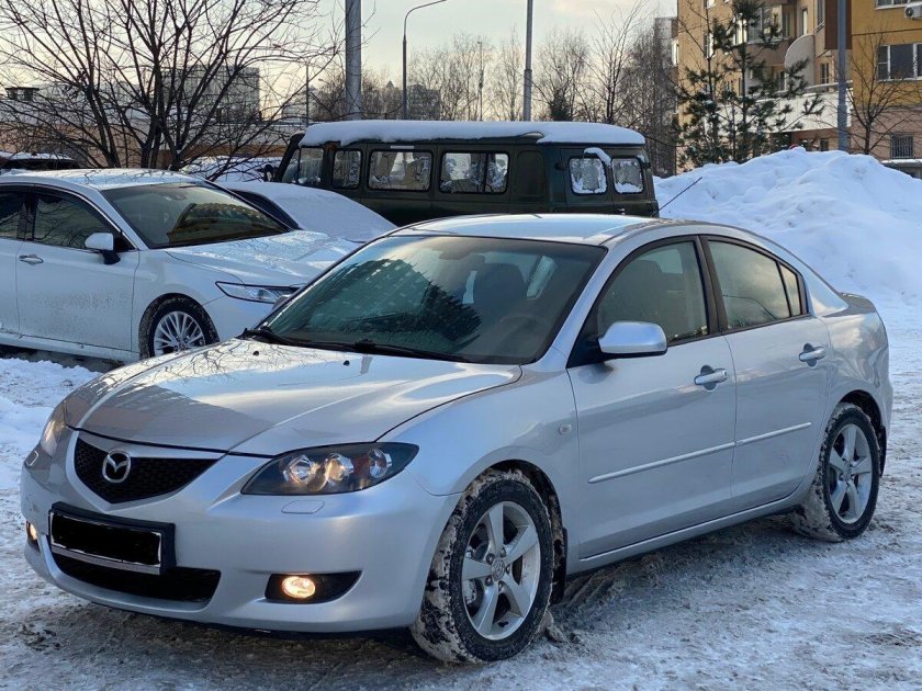 Мазда 3 седан 2005