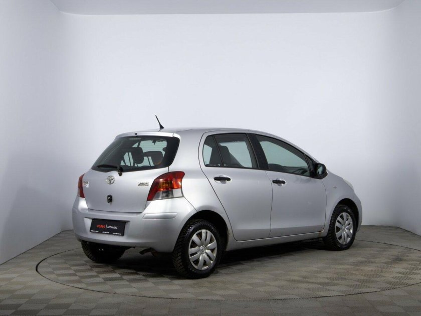 Toyota yaris 2006 1.3