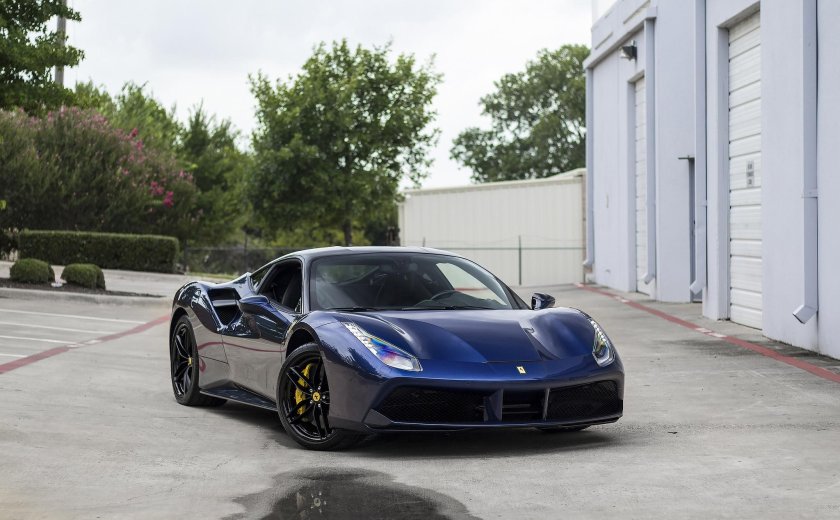 Ferrari 488 Blue