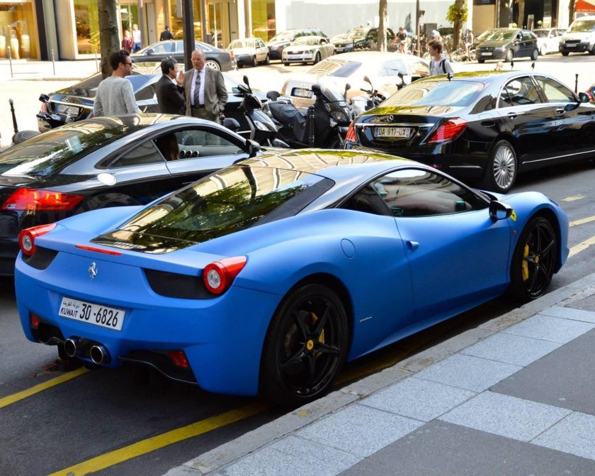 Феррари 458 Италия синяя