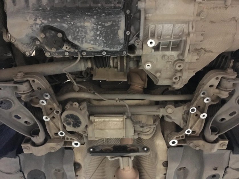 Октавия 1.8 TSI а5 снизу