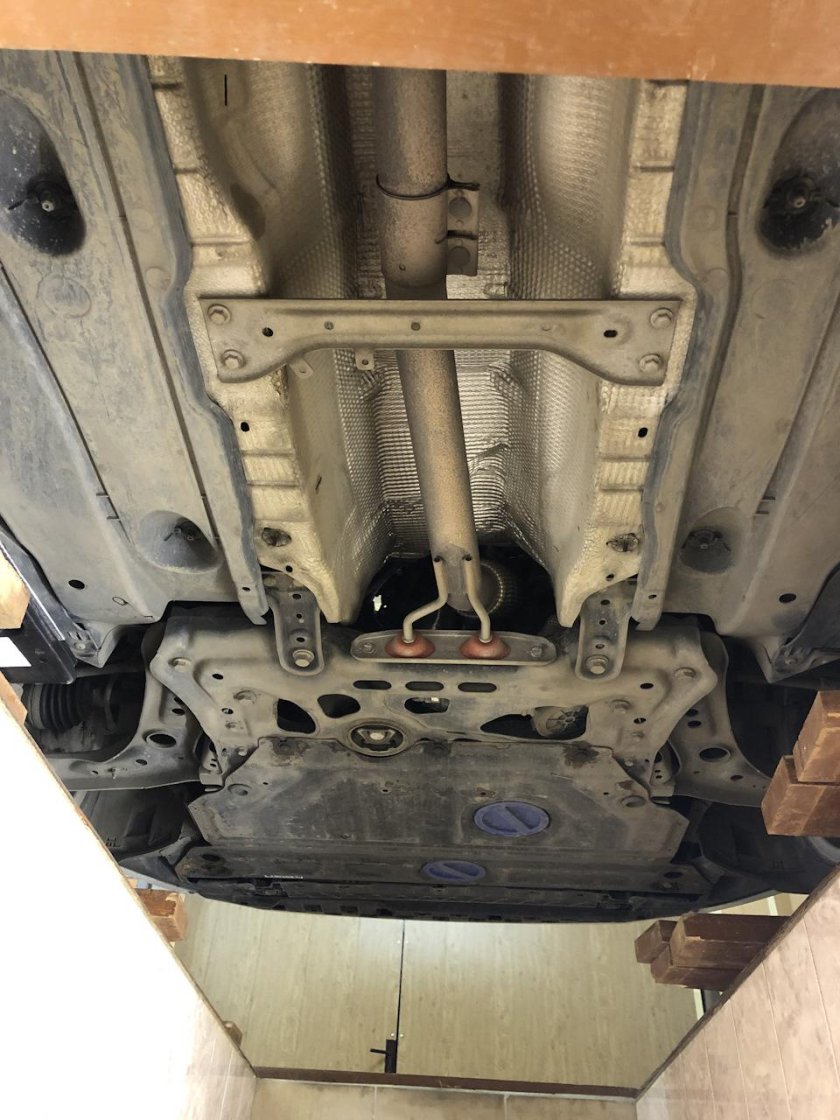 Skoda Octavia a5 FL днище