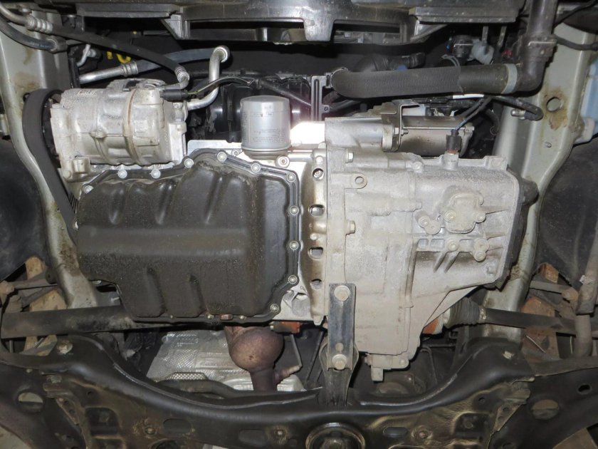 Skoda Yeti снизу