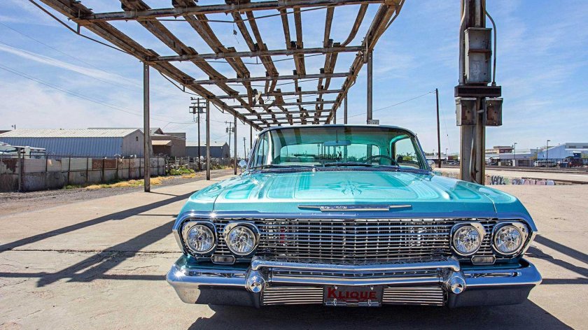 Chevrolet Impala лоурайдер