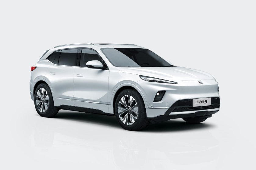 Электрический внедорожник