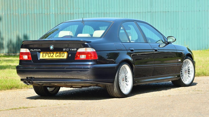 BMW e38 740i