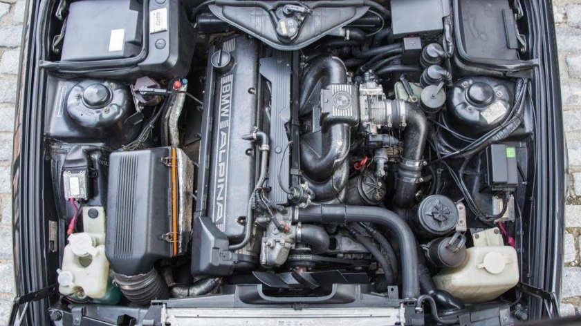 BMW e34 Alpina b10 Biturbo двигатель