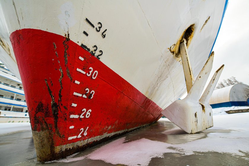 Парусник корабль