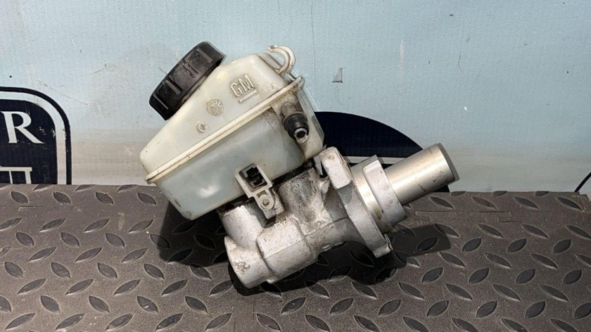 Цилиндр тормозной главный opel astra h