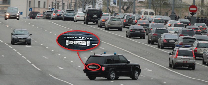 Никита Михалков с мигалкой