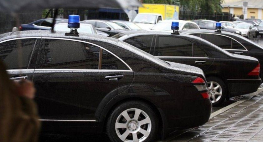 Форд Мондео 4 с мигалкой