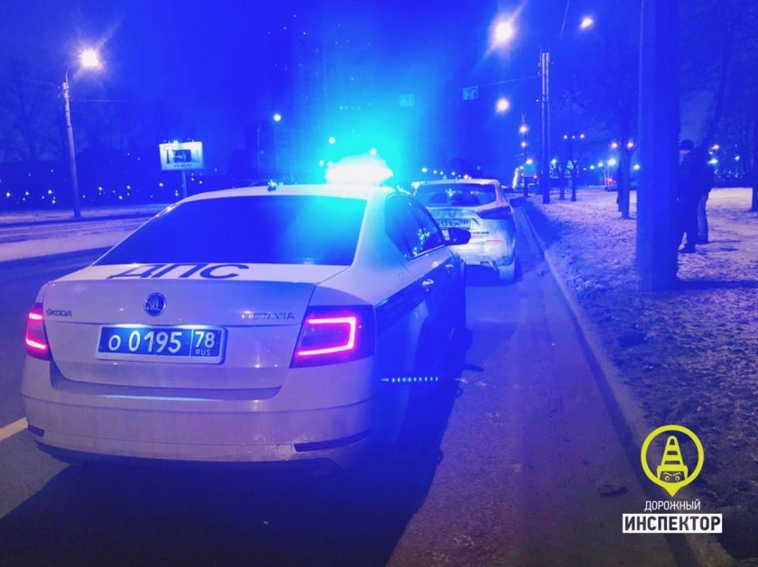 Шкода Октавия ДПС ночью