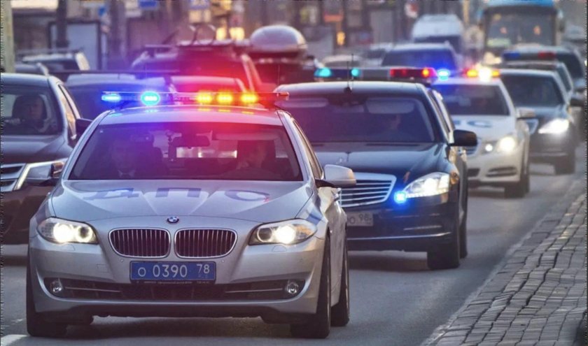 БМВ С мигалками