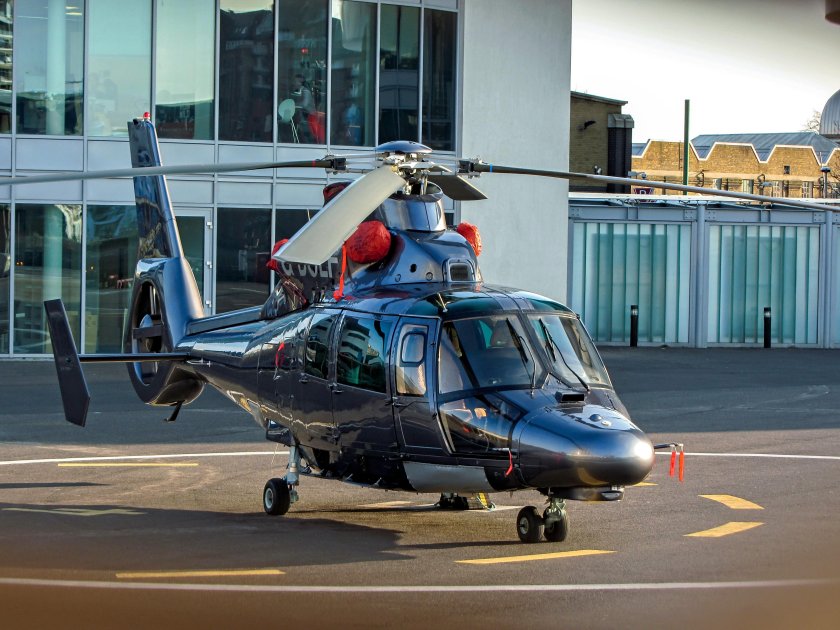 Airbus Helicopters as365 Dauphin