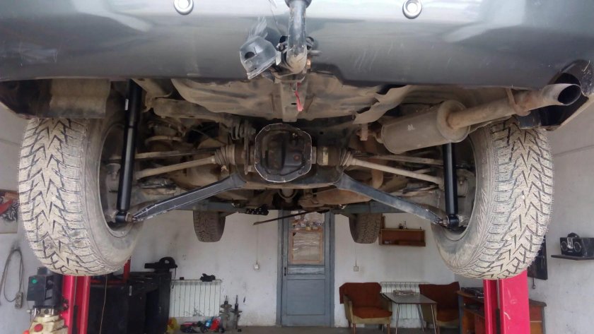 Mazda Tribute задняя подвеска