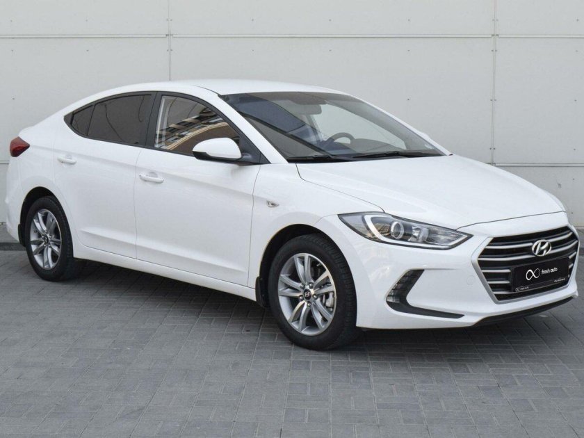 Hyundai elantra vi ad