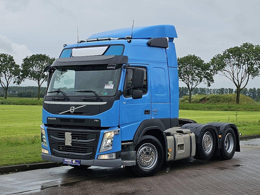 Тягач вольво