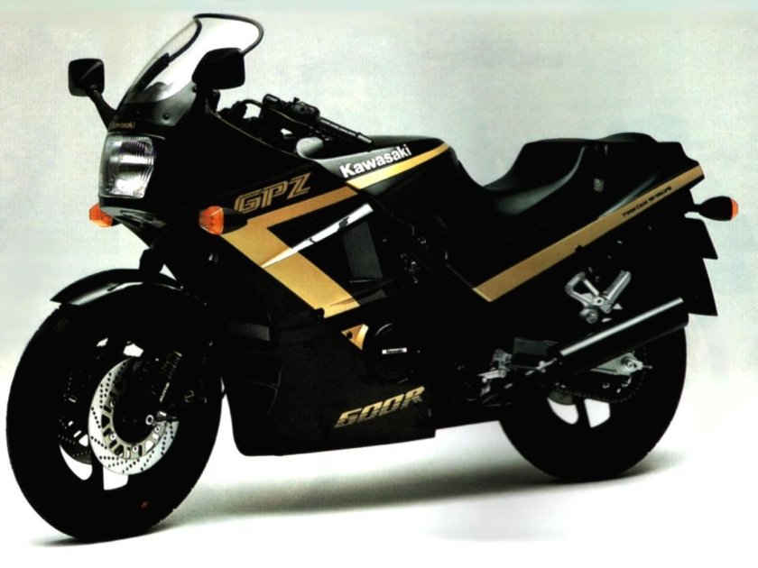Kawasaki GPX 600
