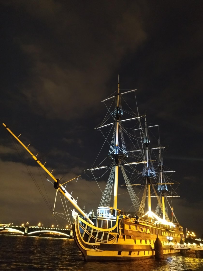 Фрегат Благодать в Санкт-Петербурге