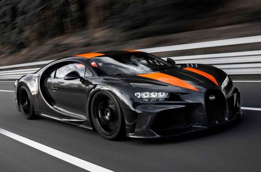 Бугатти Шерон 300+