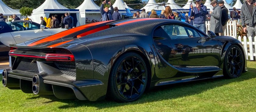 Bugatti Chiron super Sport 2020