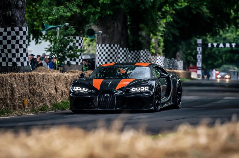 Chiron super Sport 300+