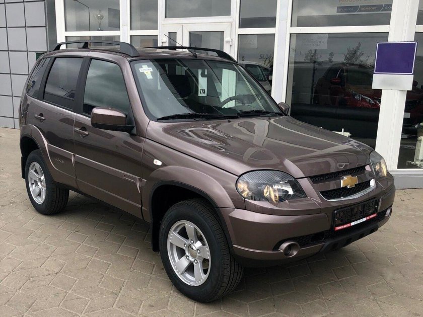 Шевроле Нива бронза металлик 151