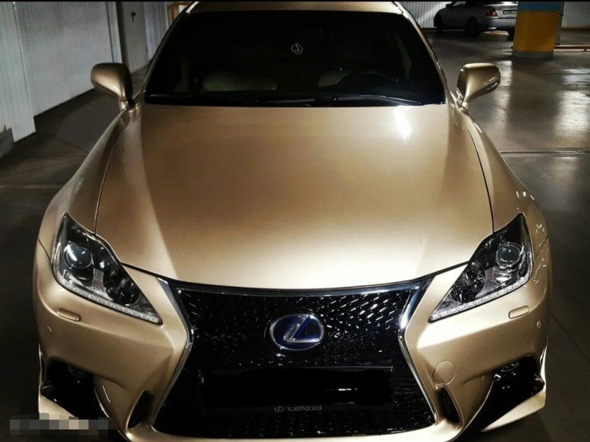 Лексус ИС 250 золотистый