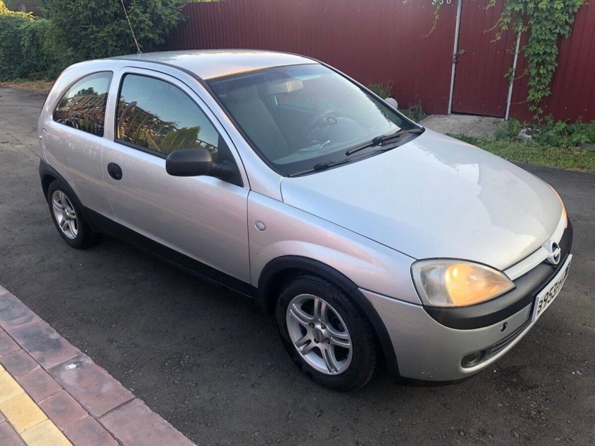 Опель корса 2003