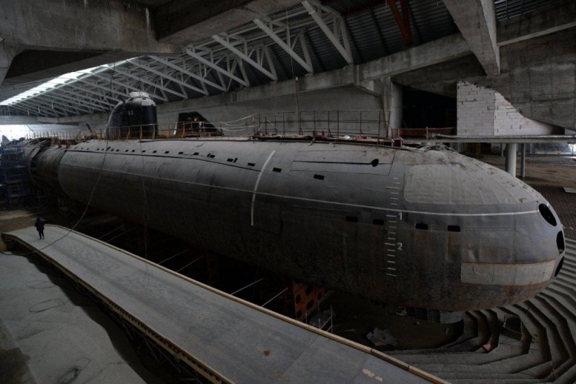 Ныряющий корабль