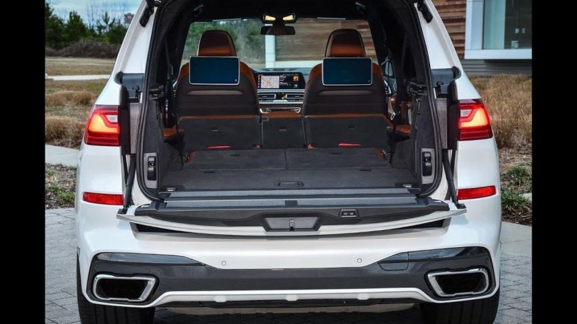 BMW x7 багажник