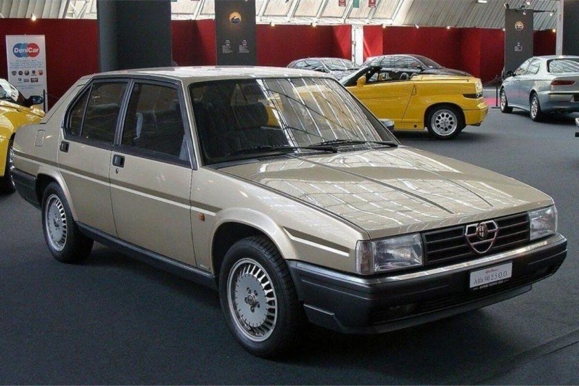 Alfa romeo 75 1985