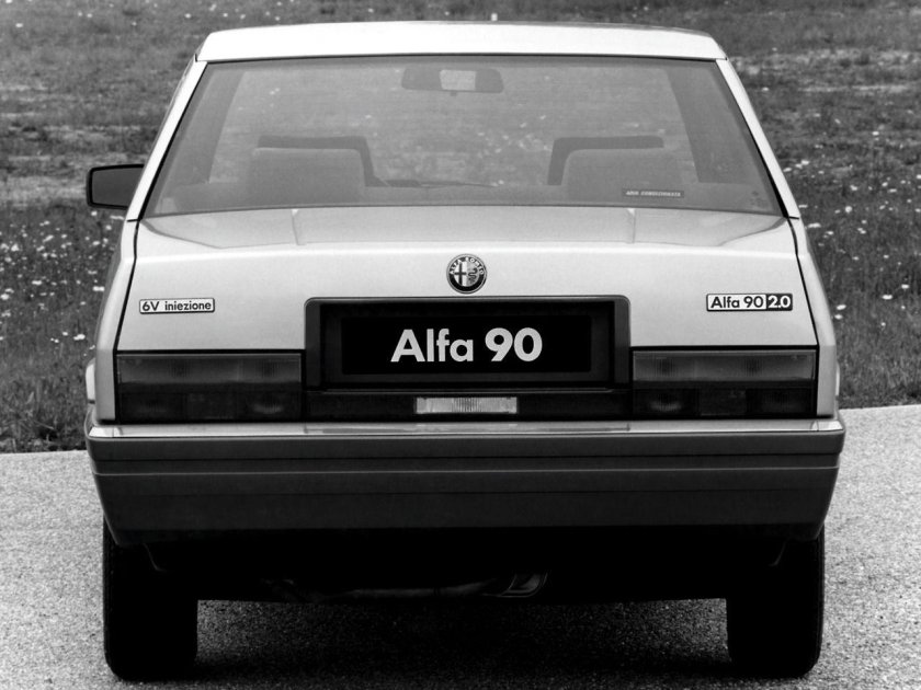Alfa Romeo 90