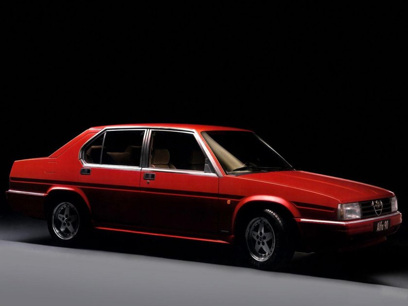 Alfa romeo 75 1985