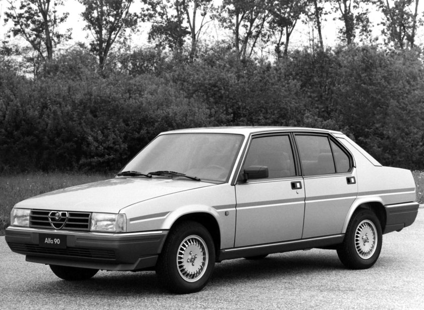 Alfa romeo 75 1985