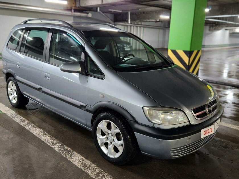 Opel Zafira 2004