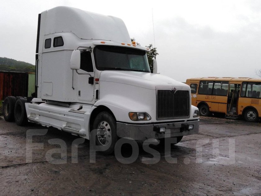 Седельный тягач International 9400i