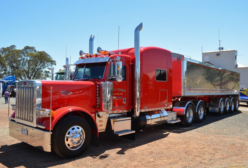 Седельный тягач Петербилт