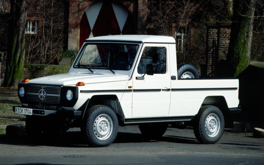 Mercedes-Benz g-class w461